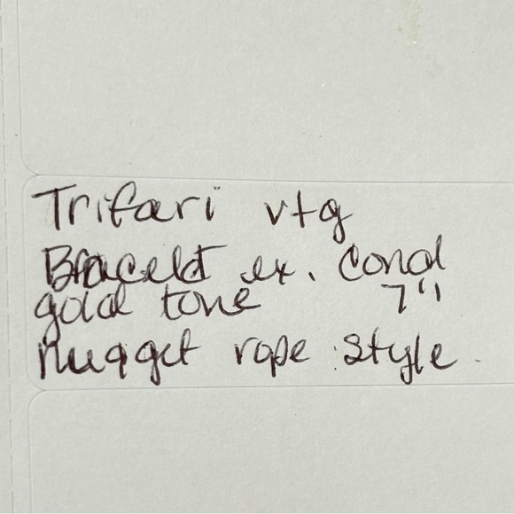 Crown Trifari vintage gold tone bracelet - Picture 6 of 6